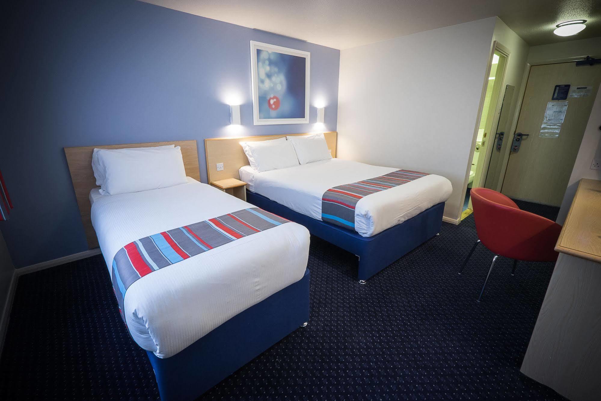 Travelodge Dublin Phoenix Park Castleknock Bagian luar foto