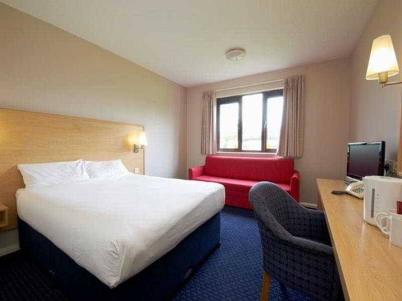 Travelodge Dublin Phoenix Park Castleknock Bagian luar foto