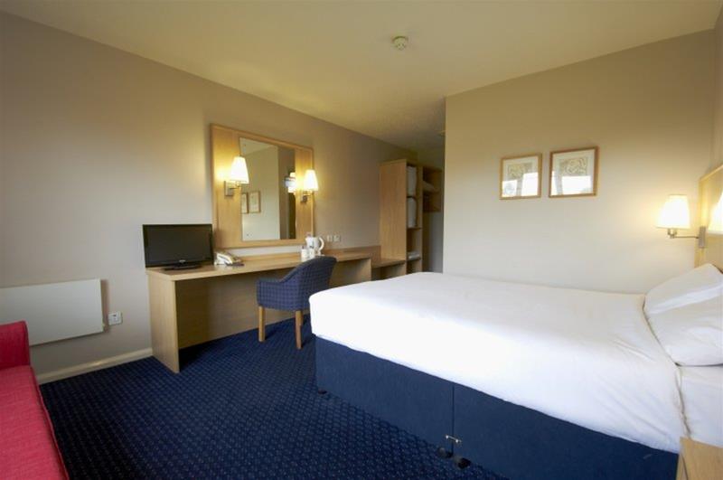 Travelodge Dublin Phoenix Park Castleknock Bagian luar foto